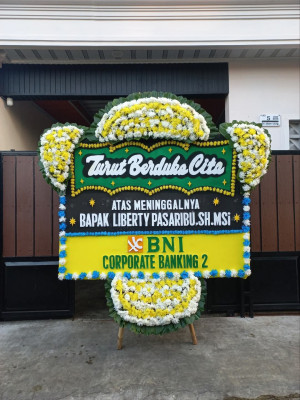 Papan Bunga Duka di Gollo