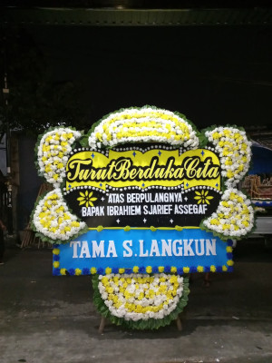 Papan Bunga Duka di Gollo